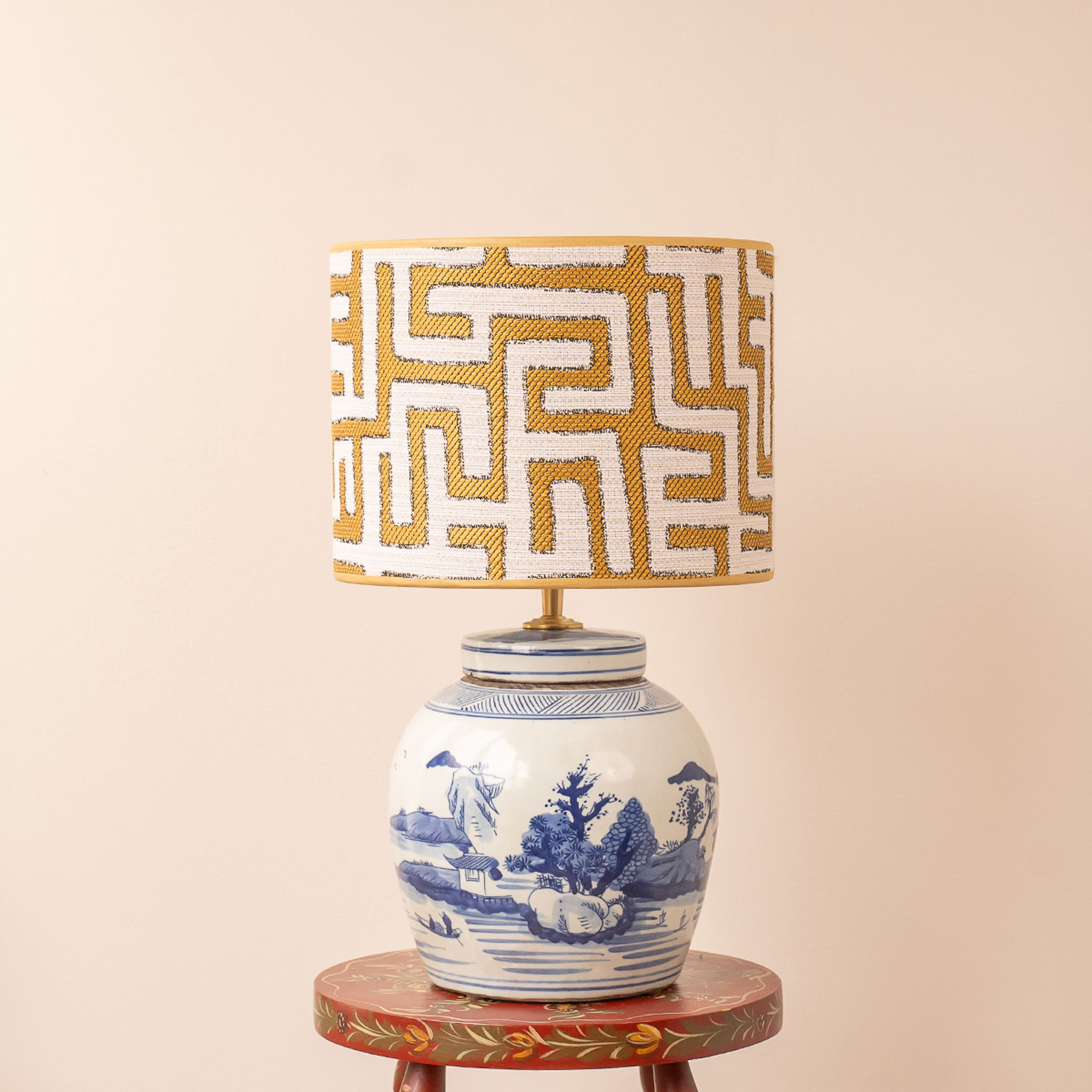 Luxe lampenset met Aurén kap en Mei Shan voet. EMMS Studio