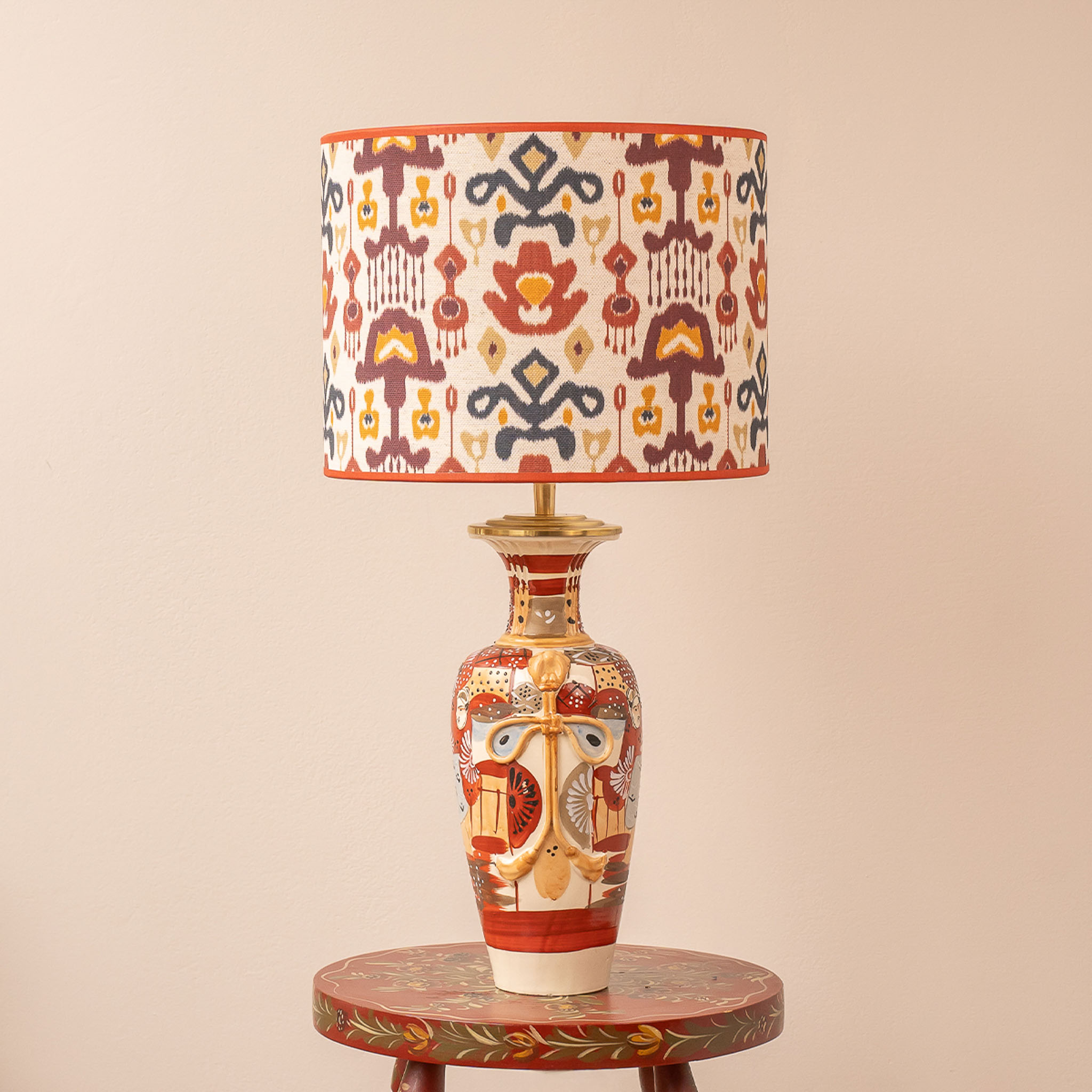 Lorin lampenset met grafische Nami kap en Japanse Ayumi voet. EMMS Studio