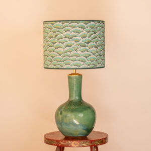 Naylen lampenset met Corolles Green kap en diep groene Vero voet. EMMS Studio