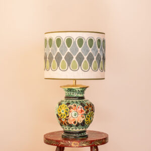 Verdora lampenset met Sierra groene kap en kleurrijke Fioretta voet. EMMS Studio